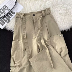 卡其色