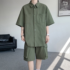 军绿色