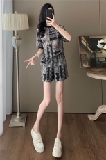 韩流时尚套装女夏季新款气质显瘦圆领印花短袖上衣阔腿短裤两件套，女装套装/套裙，江南