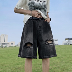黑色
