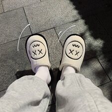 圆圈笑脸白色