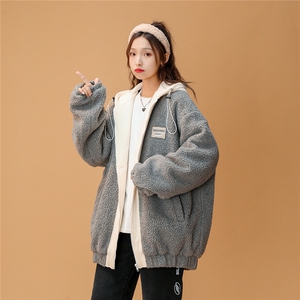 B225-W1024-P98-X118-拼色羊羔毛棉服-聚酯纤维图片