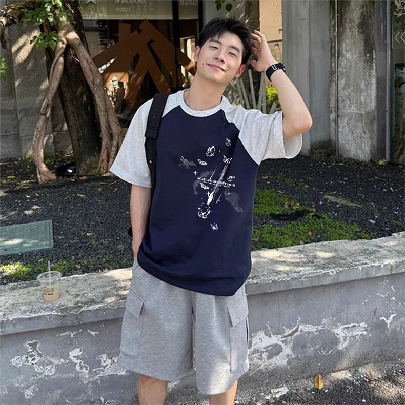抖音得物高品质二开240克宽松纯棉美式潮牌插肩袖拼接短袖T恤,男装T恤,电商A486