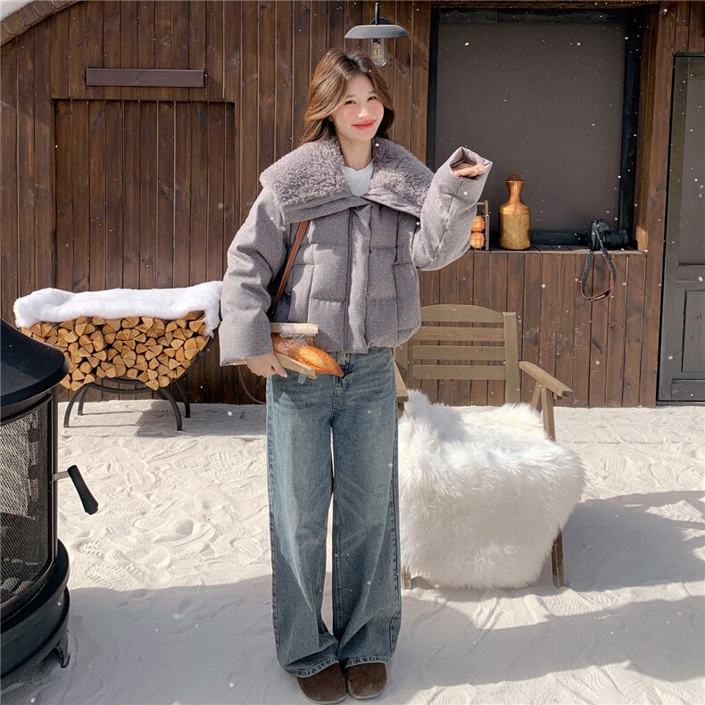 灰色羊羔毛大翻领派克羽绒服2025新款女冬复古洋气巨好看小香外套,女装羽绒服,慧尚2-185