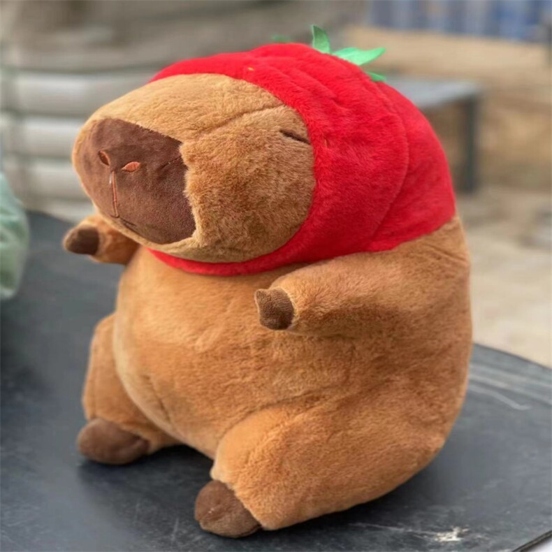 草莓帽水豚，源头毛绒玩具