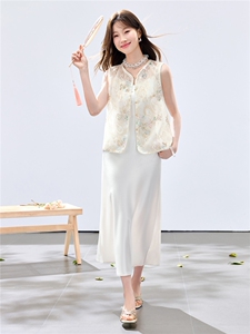 夏季新款现货！2026新中式洋气时尚重工马甲+珍珠吊带裙两件套女图片