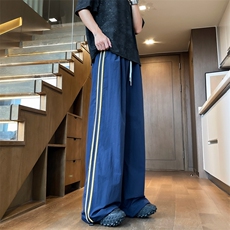 藏蓝色
