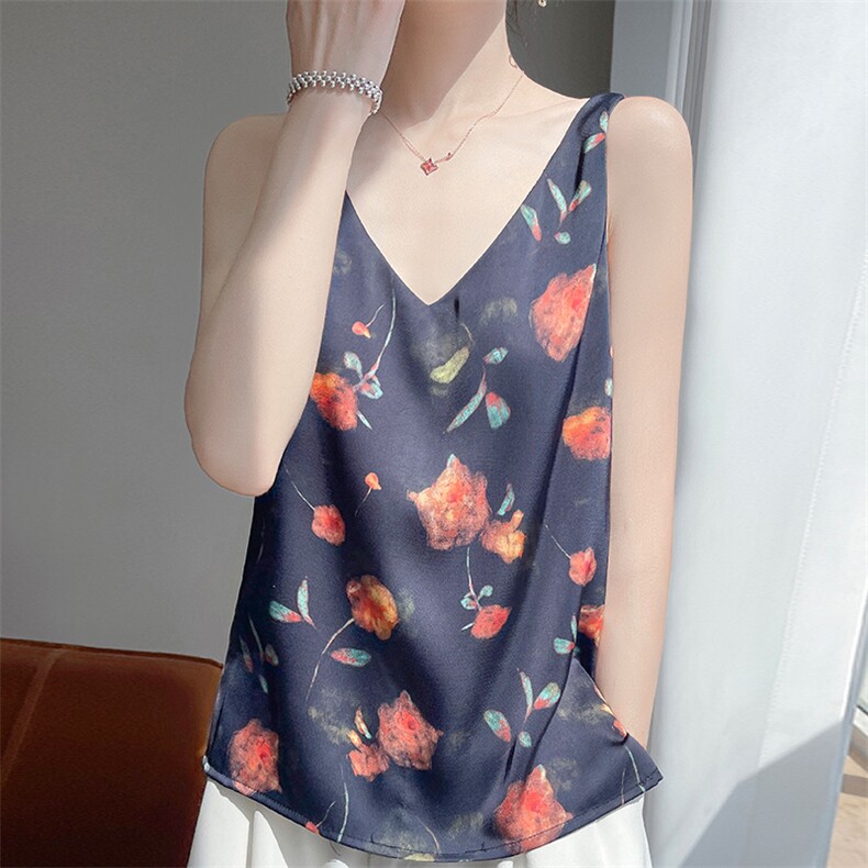 重磅天丝吊带背心女V领水墨油画印花设计感内搭外穿醋酸缎面打底，女装背心吊带，暖习羊绒