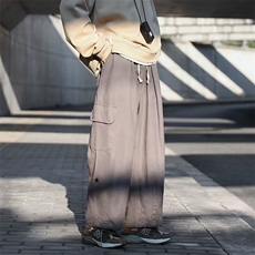 灰色