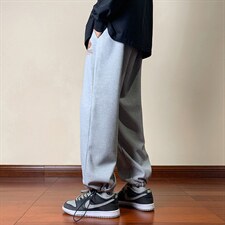 灰色