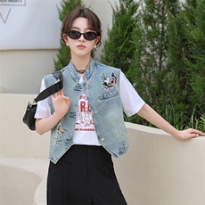 现货低价引流水洗做旧好牛仔刺绣马甲春季新中式盘扣立领马夹，女装马甲，江南女神