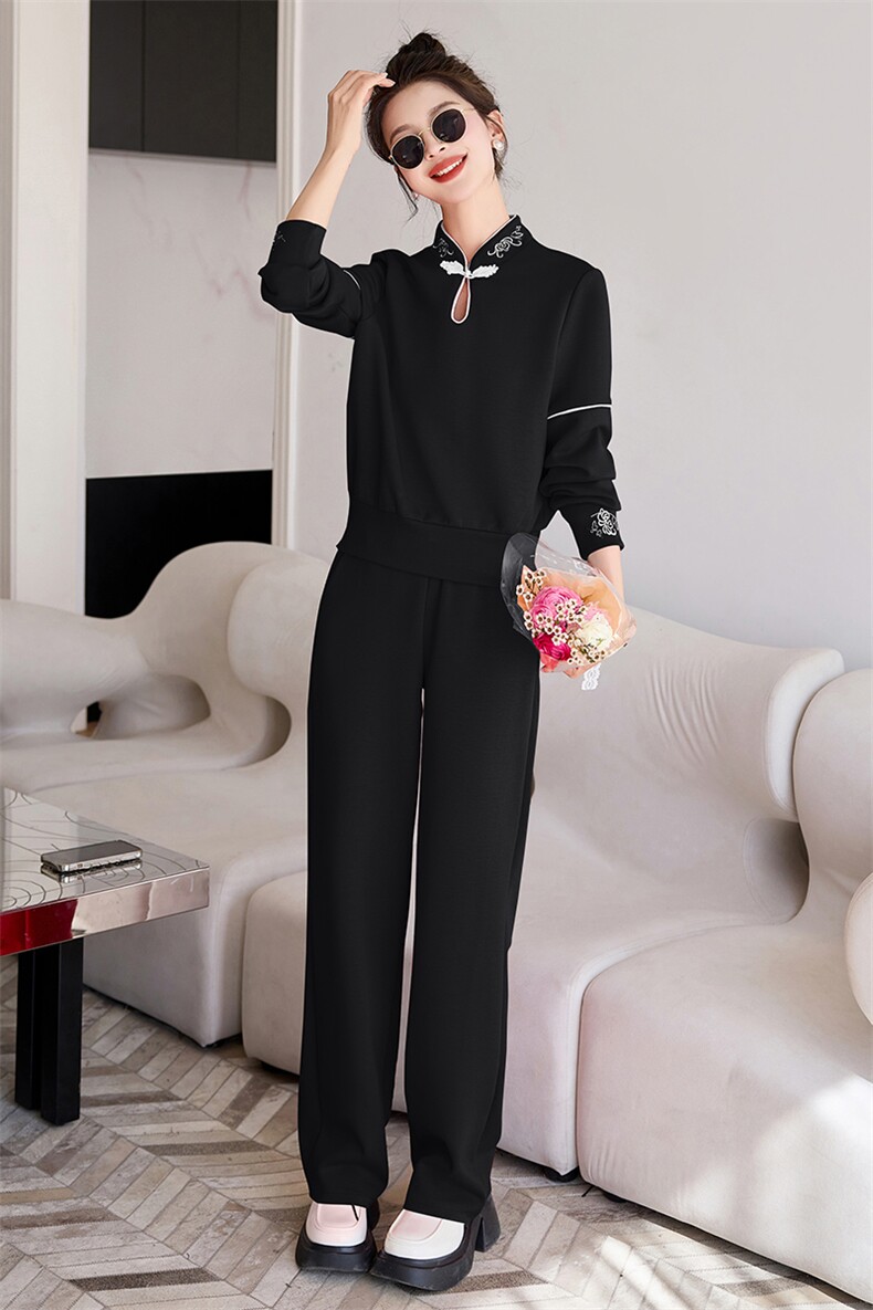 现货新中式盘扣2024年春季新款时尚刺绣复古休闲两件套套装,女装套装/套裙,韩美纤衣