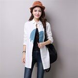 印花排扣2021年秋季简约时尚潮流文艺青春，女装衬衫，独衣靓