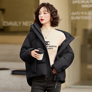 新年款现货白鸭绒短款羽绒服女冬季2024年新款高级感时尚小个子图片