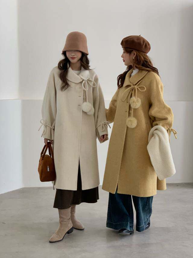 冬上新！斜门襟蝴蝶结系带冬季毛绒球中长款羊毛大衣真狐狸毛，女装羊绒大衣，依嘟服饰