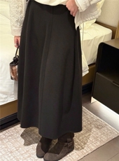 2025时尚百搭通勤简约休闲中长款半身裙，女装半身裙，湘姗