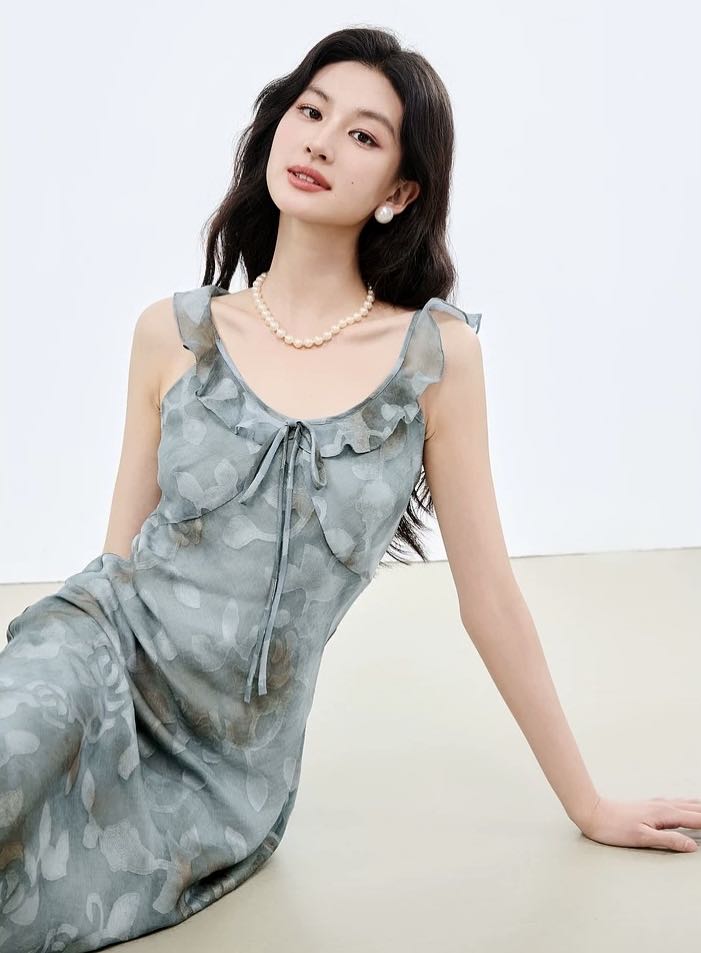 进口韩系肌理立体提花荷叶扎染连衣裙,女装连衣裙,湘姗