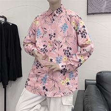 粉红色