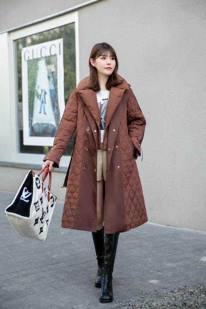 2021新款长风衣设计款羽绒服，女装风衣，优彩