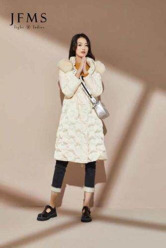 羽绒服，女装羽绒服，TAAHH