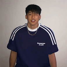 藏青色