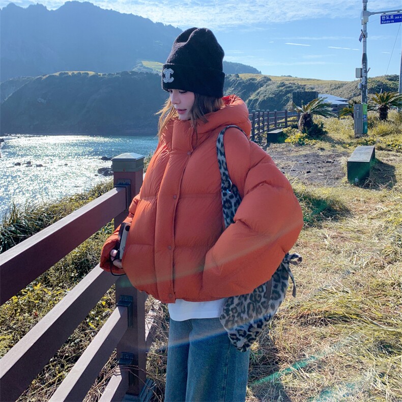 2025新款冬季简约设计感橘色90白鸭绒外套女浪漫休闲风连帽羽绒服,女装羽绒服,2C196