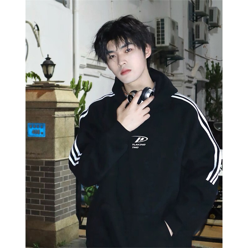 抖音得物品质480克全棉加绒织带连帽印花卫衣三条杠针织卫衣A0411图片