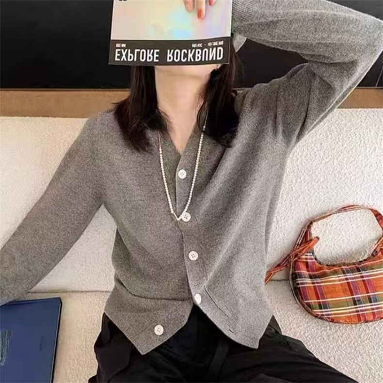 时尚百搭V领羊毛开衫女款羊毛针织衫外套，女装羊毛衫，旭驰羊绒