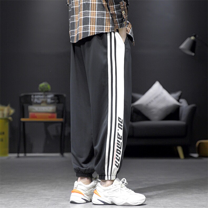 K192P30短句风宽松休闲大码条纹字母印花运动裤九分裤春夏装潮流，男装休闲裤，电商A026-1