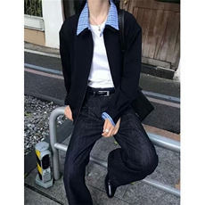 黑色