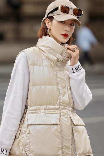 冬装羽绒服更多新款到店查看，女装羽绒服，林依芭莎