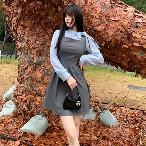 现货2024年春女时尚甜美法式蝴蝶绑衬衫网红气质显瘦背心裙两件套图片