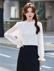 BAO现货2026春季新款时尚气质优雅立体织花减龄显瘦长袖百搭衬衣，女装衬衫，卡杰菲