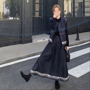 时尚气质牛仔马甲高腰半身裙两件套女2025秋季新款韩版高级感套装图片