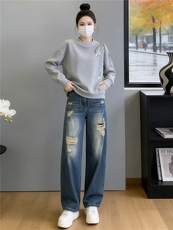 高级感时尚潮流套装女春新款修身显瘦圆领刺绣上衣牛仔长裤两件套，女装套装/套裙，江南
