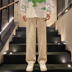 卡其色