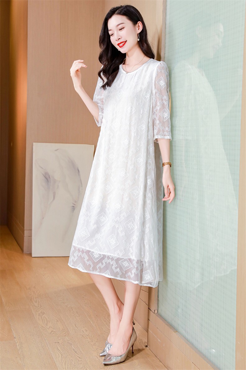 刺绣真丝连衣裙女春夏2025新款V领宽松遮肚子显瘦减龄桑蚕丝裙子,女装连衣裙,阿舍尔精品