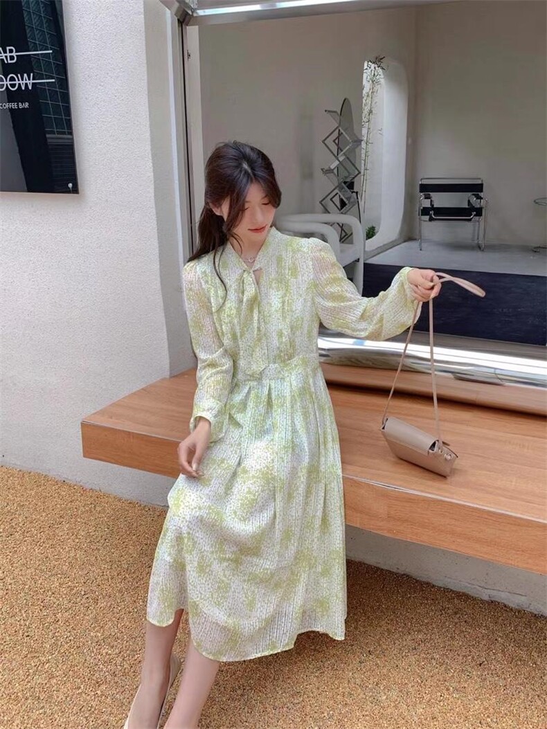 现货夏季轻薄感连衣裙水墨花纹，女装连衣裙，伊奈秀E∩ΛXU(5F)