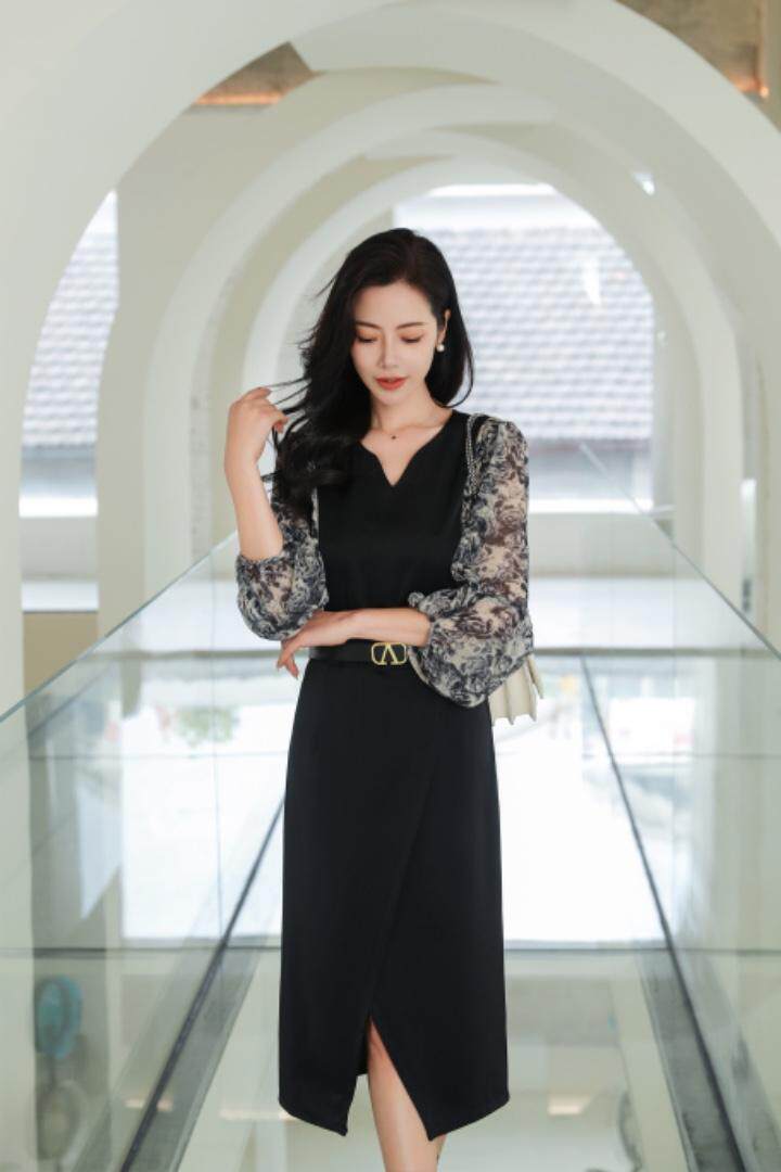 气质碎花拼色连衣裙，女装连衣裙，蓝芝衣秀