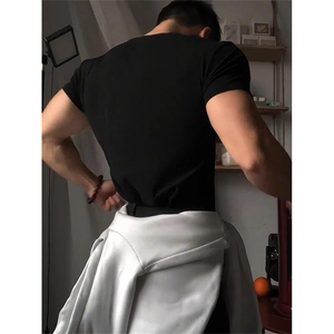 黑色运动健身短袖男款正肩修身t恤内搭美式半截袖弹力速干训练服图片