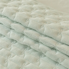 新款J-1牛奶绒多功能夹棉花边床盖，床单，一起卖家纺