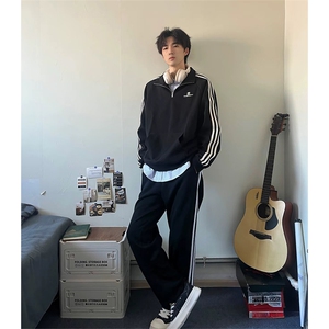 抖音得物 美式全棉三条杠立领卫衣半拉链外套 印花卫衣 A2902图片