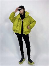 羽绒服热销中，女装羽绒服，拾年