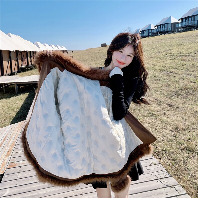慵懒风仿狐狸毛条麂皮羽绒服女冬季2025新款棕色高级感白鸭绒外套,女装羽绒服,2D078