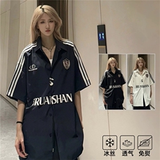 藏青色