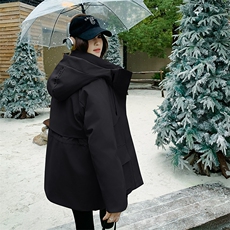 现货已出时尚显瘦黄色羽绒冲锋衣女冬季保暖外套，女装羽绒服，乐吉娜