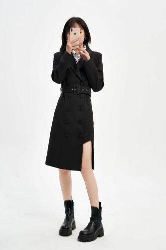 2021新款春装设计师款风衣裙现货，女装风衣，艾涵o