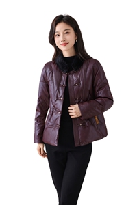 皮衣羽绒服女2025年洋气百搭时尚妈妈装冬季大码宽松白鸭绒外套图片