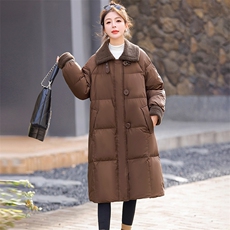 中长款羽绒服女2024冬季新款欧货大牌高端洋气羊羔毛翻领加厚外套，女装羽绒服，衣之秀