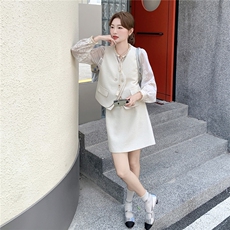 现货-2025年秋季新款气质时尚显瘦马甲衬衣三件套，女装套装/套裙，1D102-1